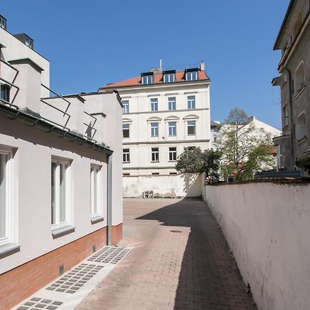 Cozy Apartment In Quiet Courtyard Near Charles Bridge 프라하 외부 사진