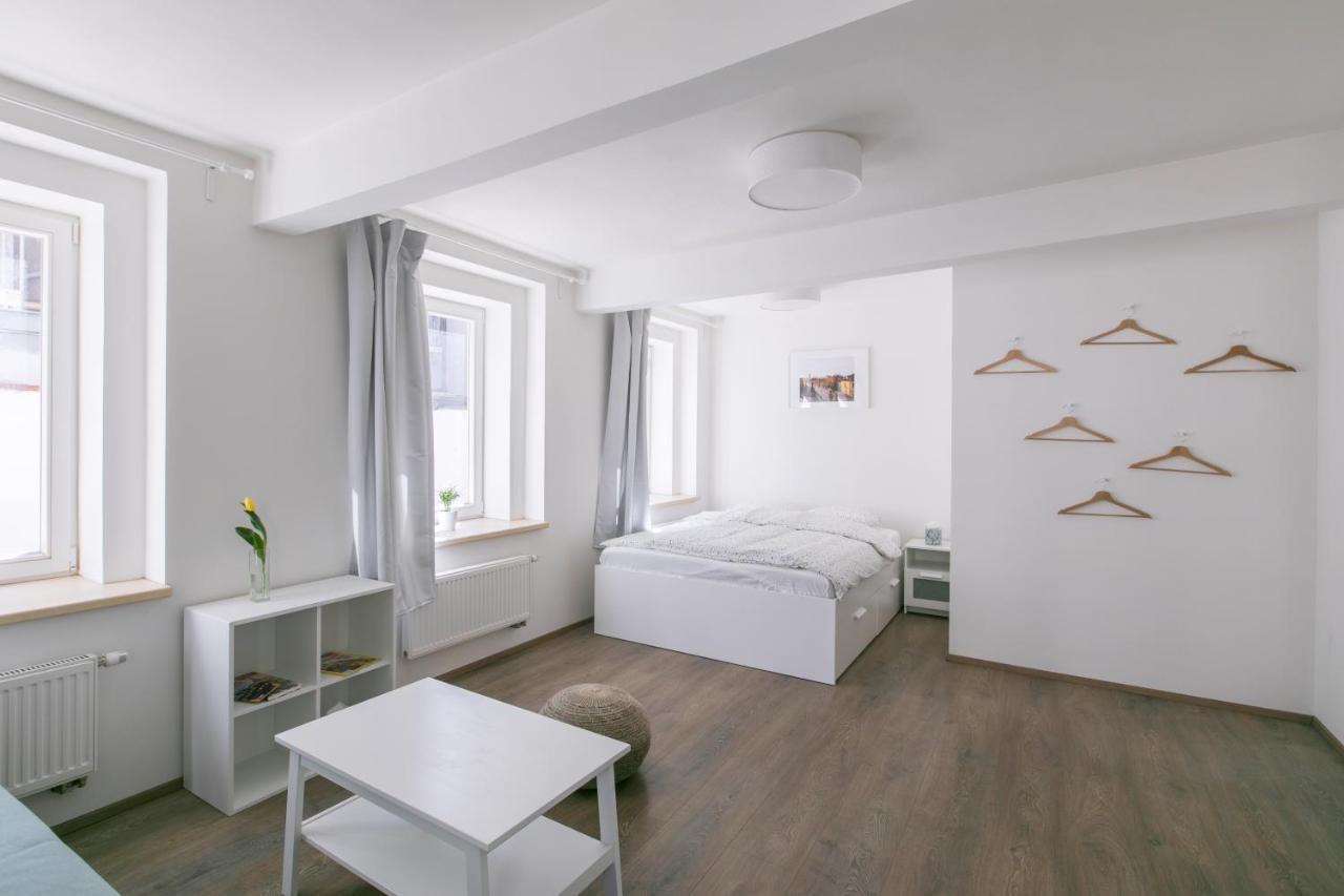 Cozy Apartment In Quiet Courtyard Near Charles Bridge 프라하 외부 사진