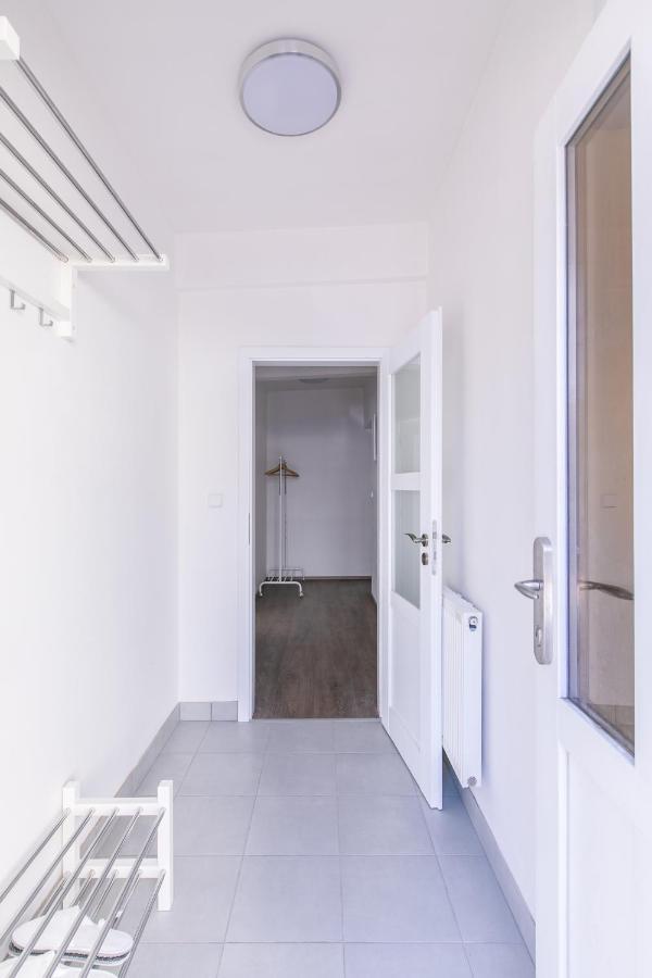 Cozy Apartment In Quiet Courtyard Near Charles Bridge 프라하 외부 사진